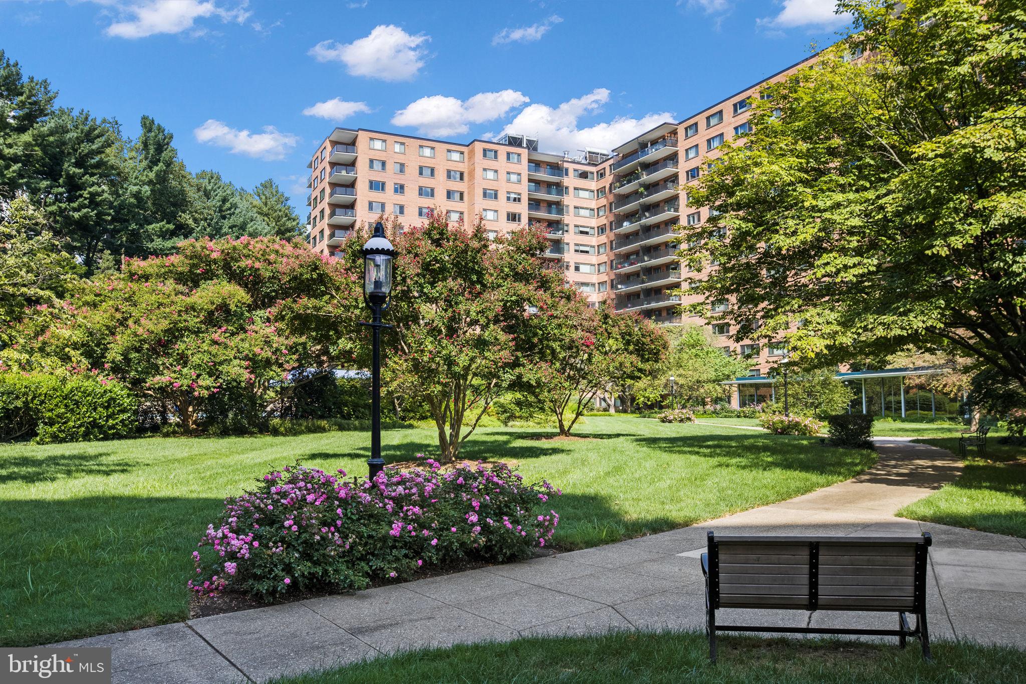 4201 Cathedral Ave NW #1103w