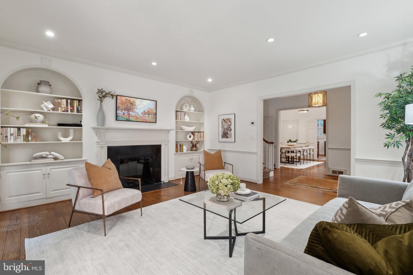 1621 34th St NW