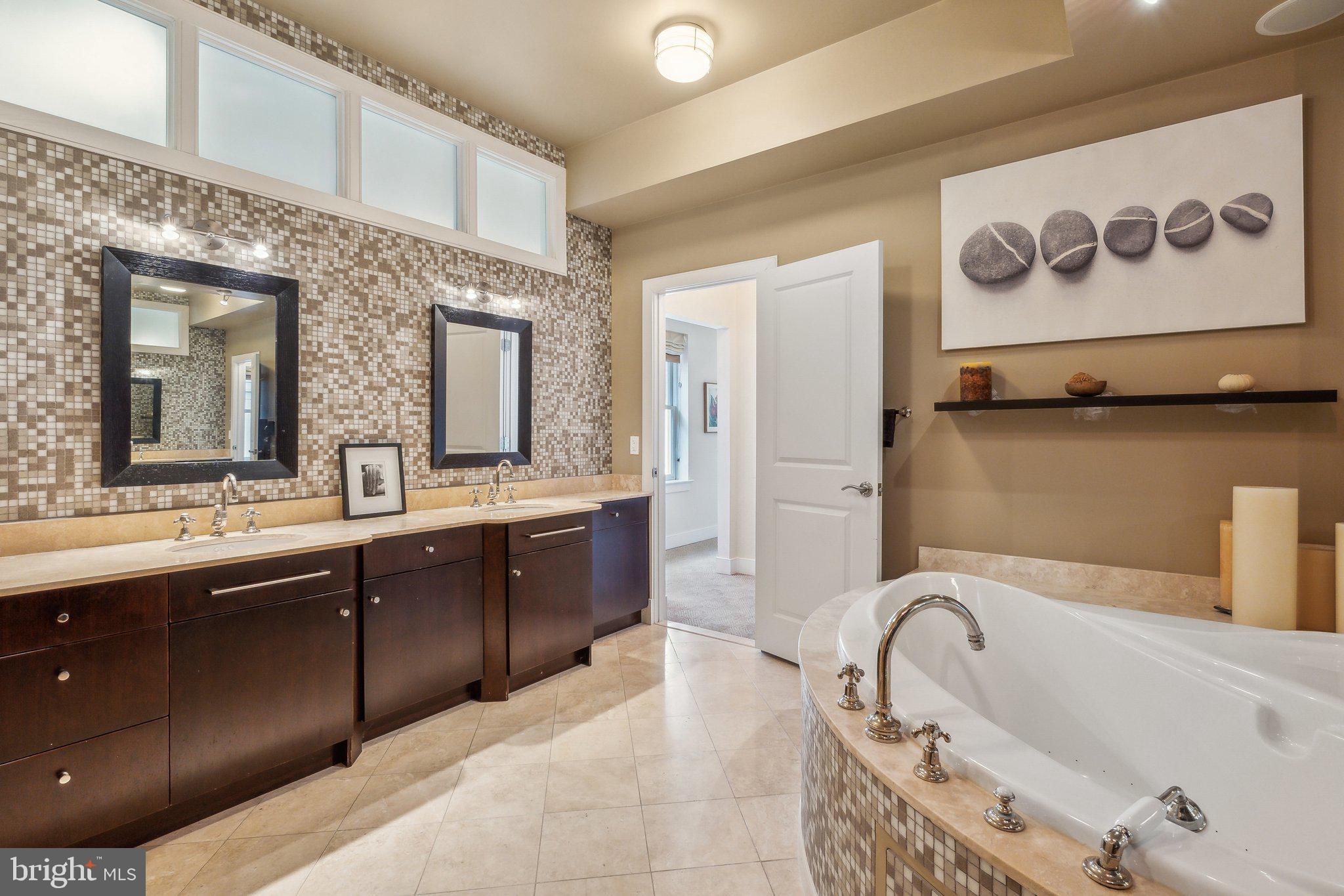 1425 Rhode Island Ave NW #Ph1