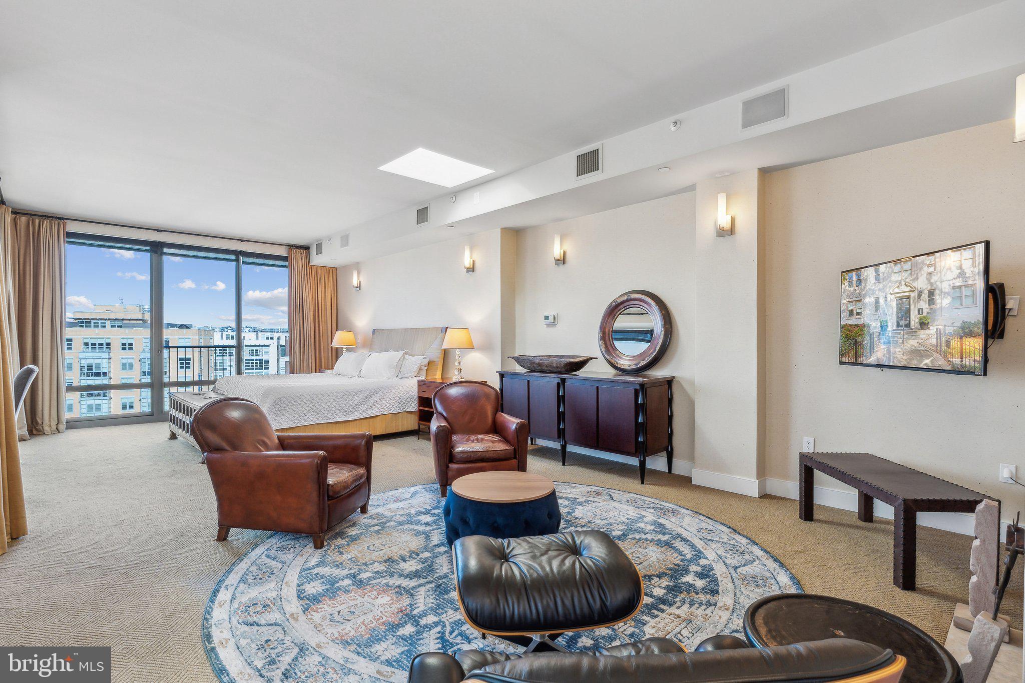 1425 Rhode Island Ave NW #Ph1