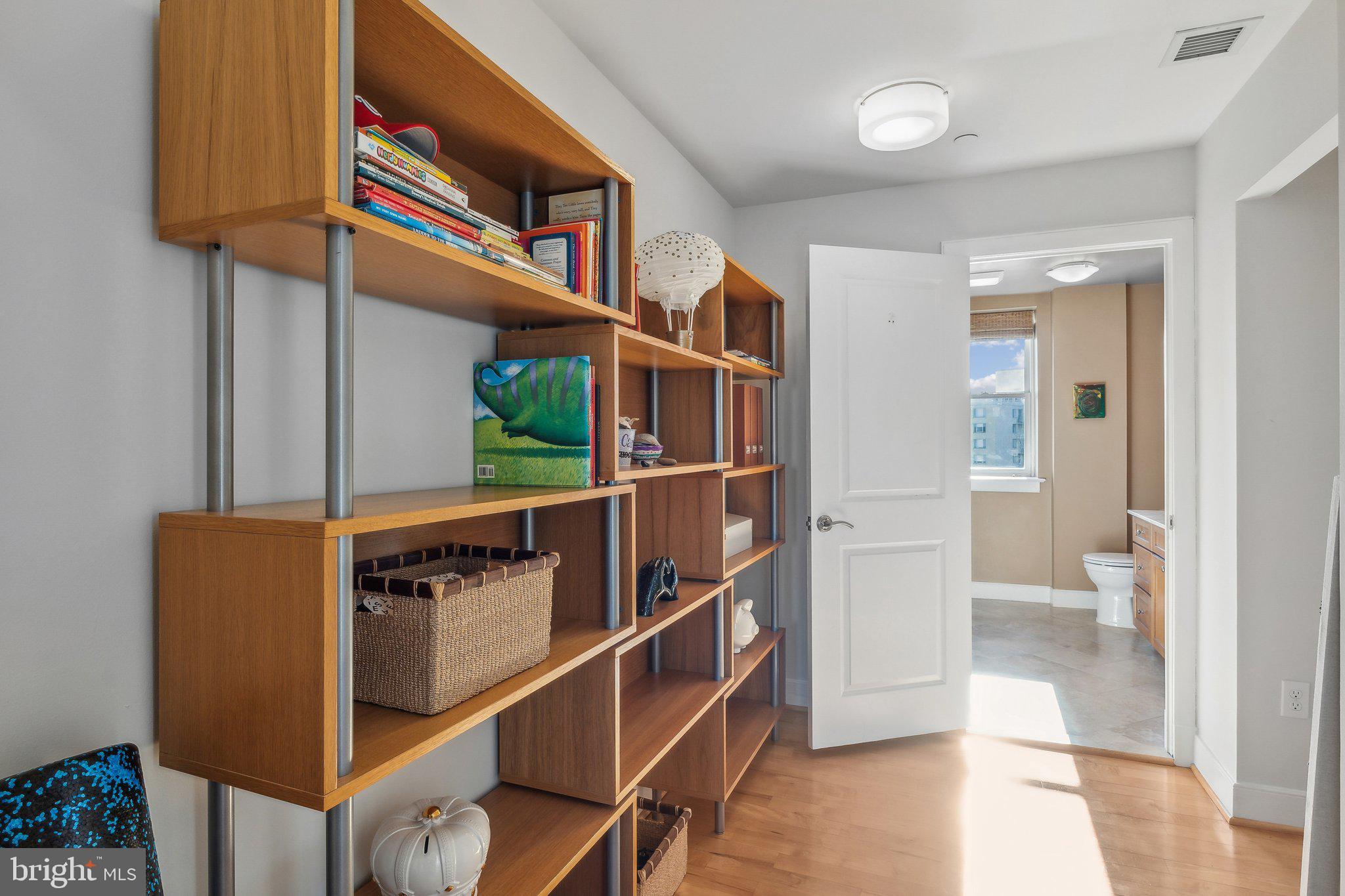 1425 Rhode Island Ave NW #Ph1