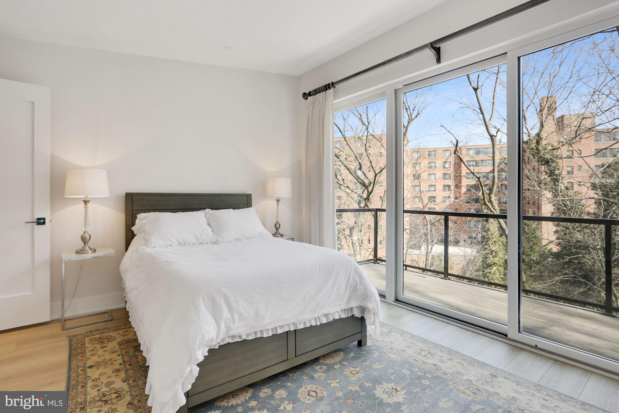 2621 39th St NW #201