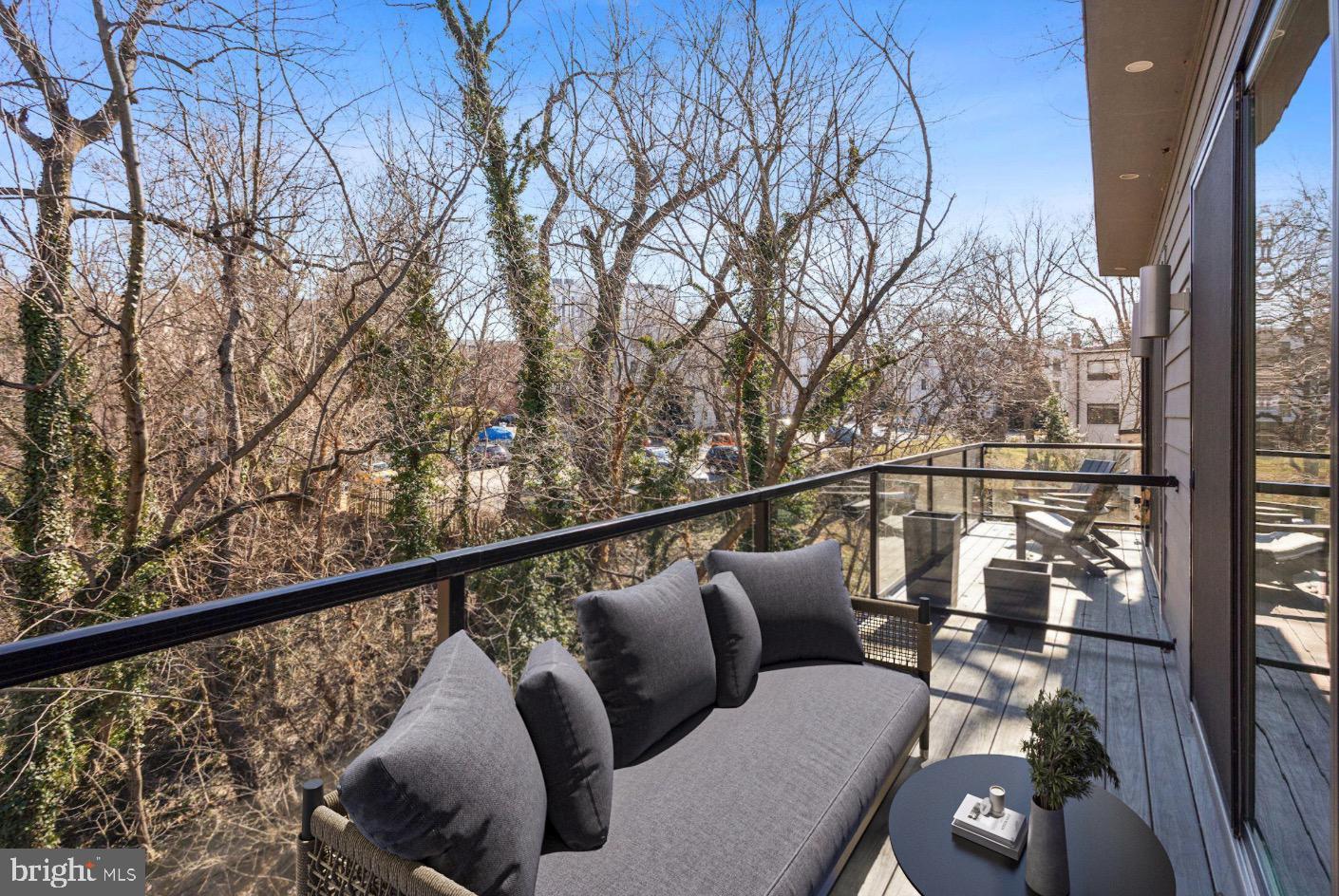 2621 39th St NW #201