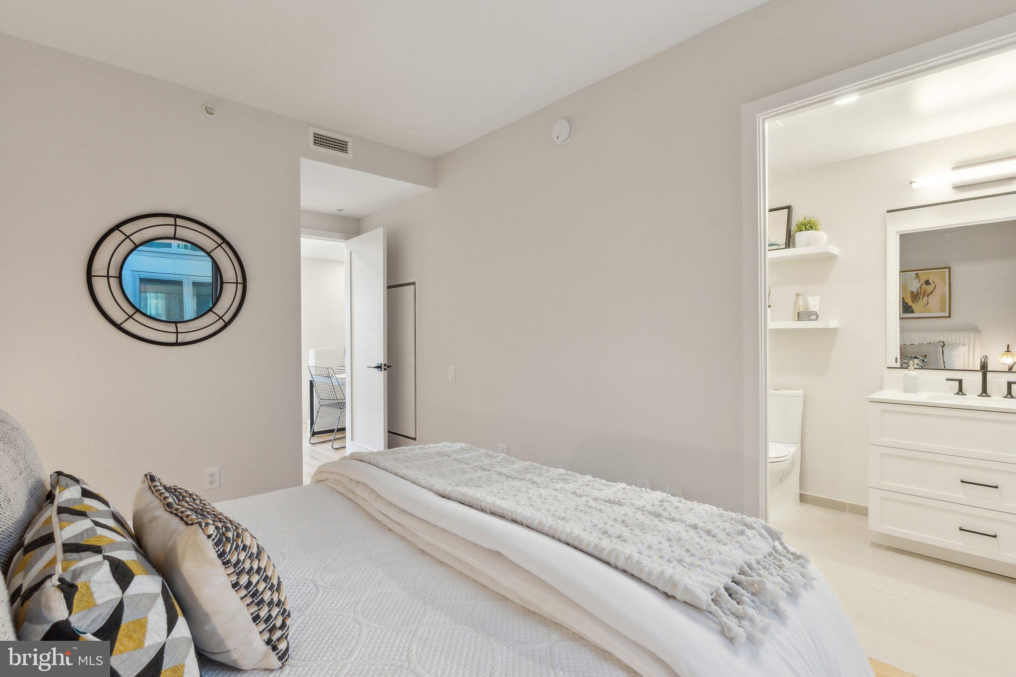 1211 van St SE #Th-1d