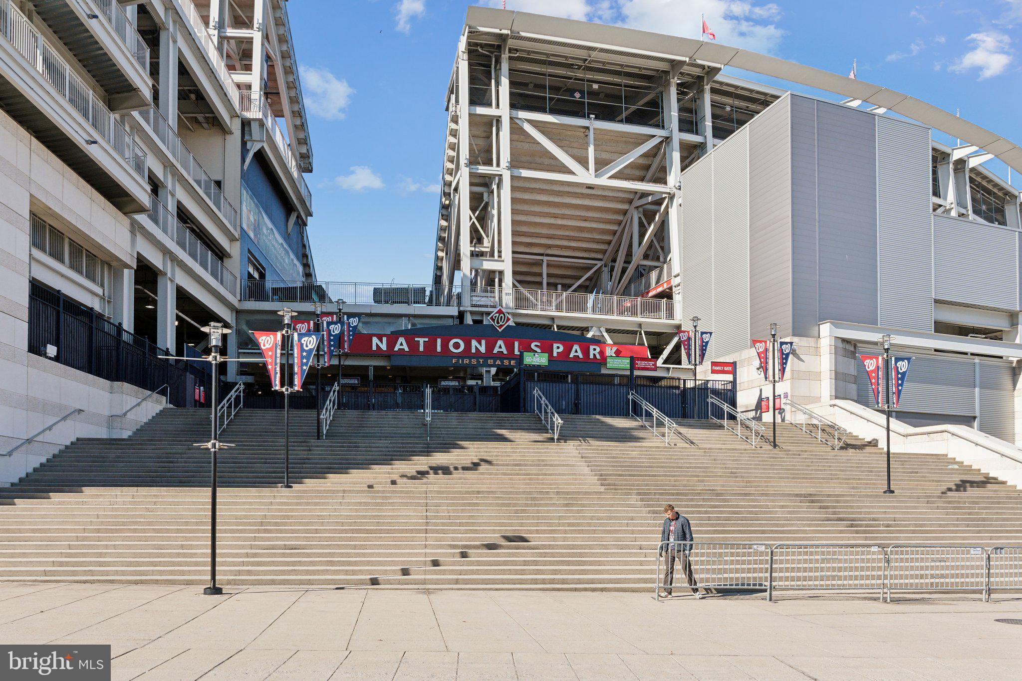 1211 van St SE #Th-1d