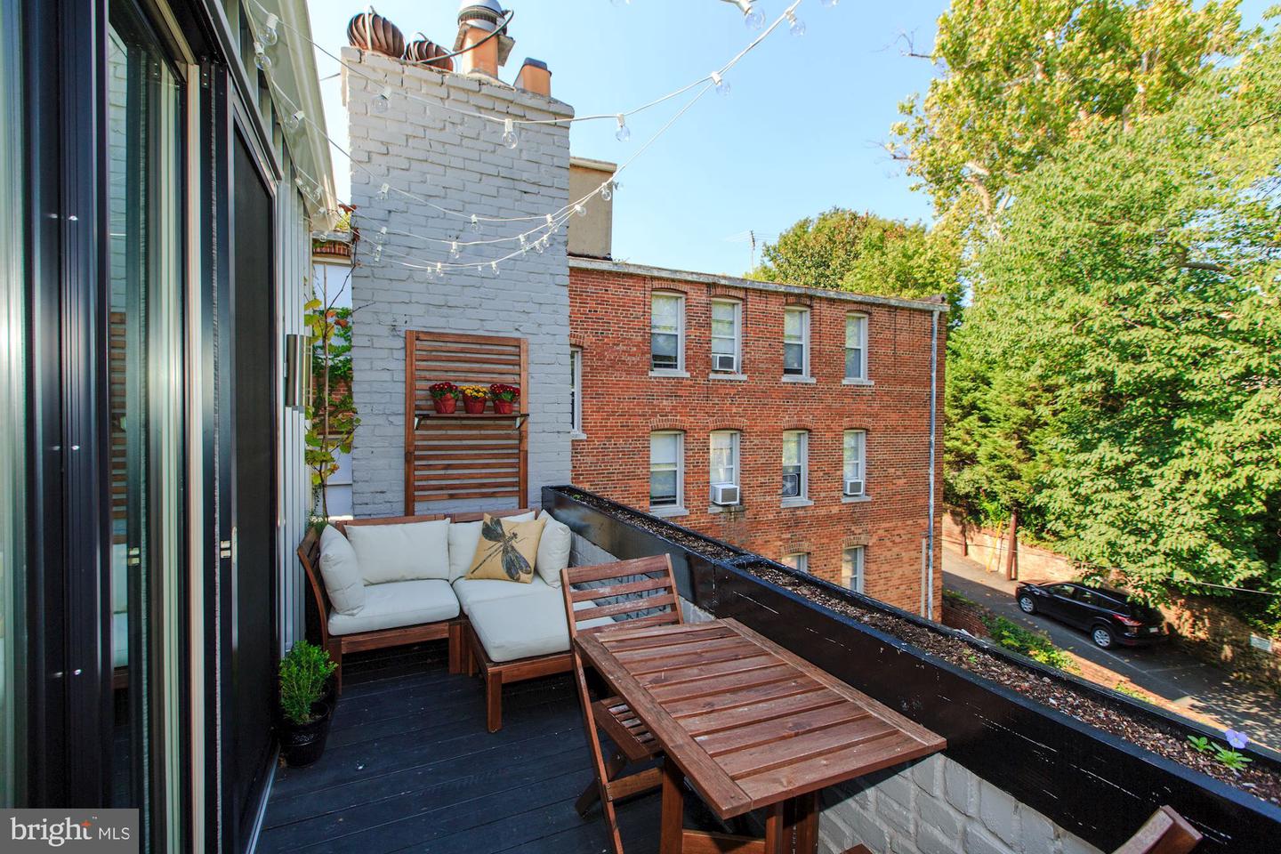 3035 Q St NW #5
