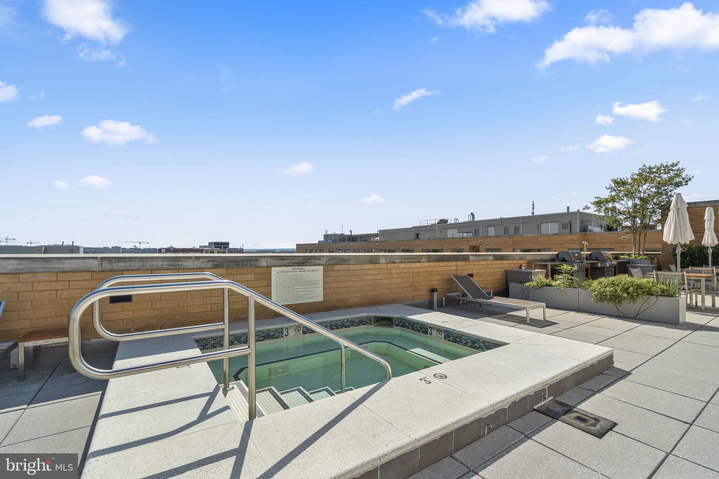 475 K St NW #611