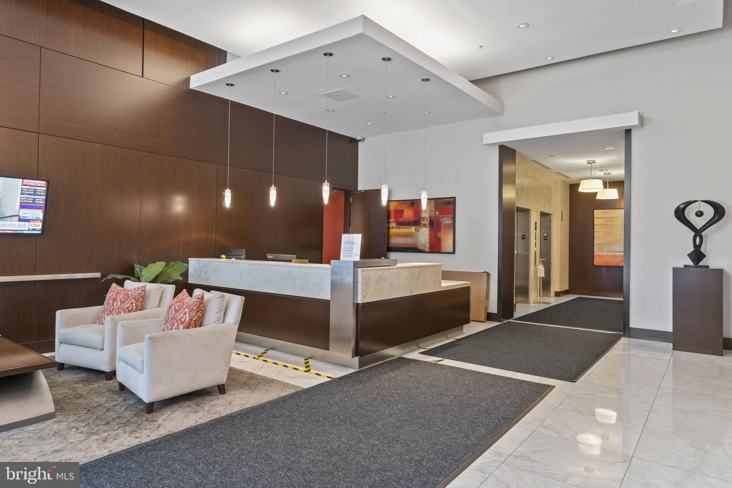 475 K St NW #611