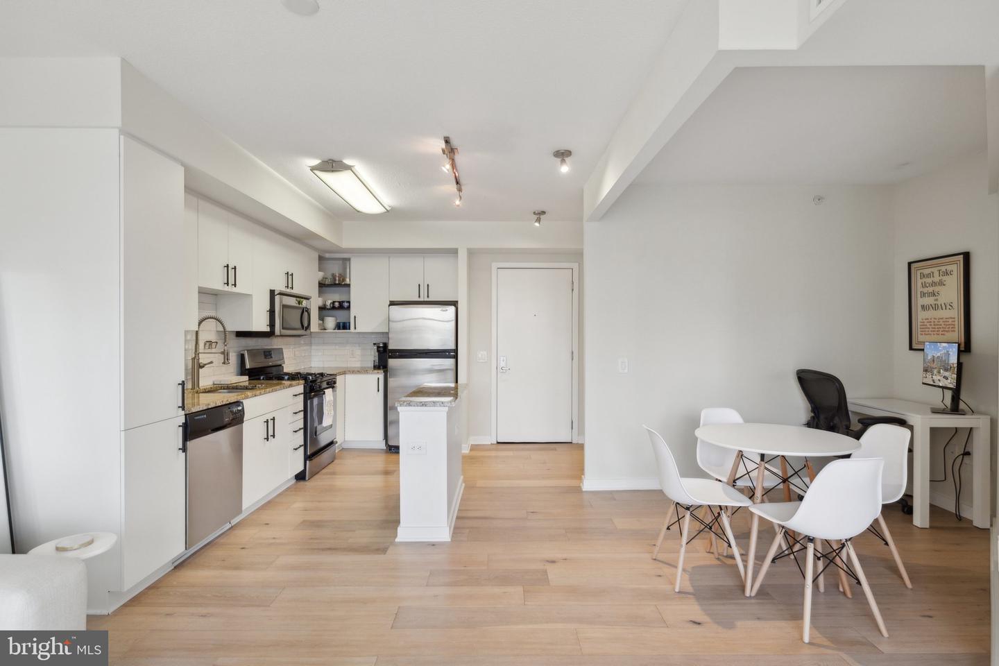 475 K St NW #611
