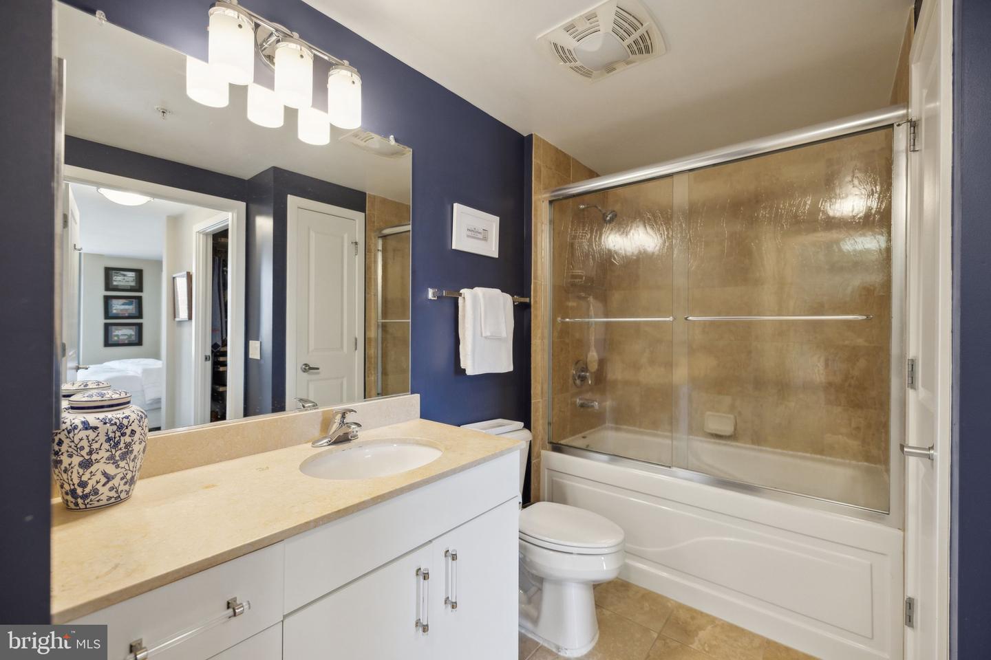 475 K St NW #611