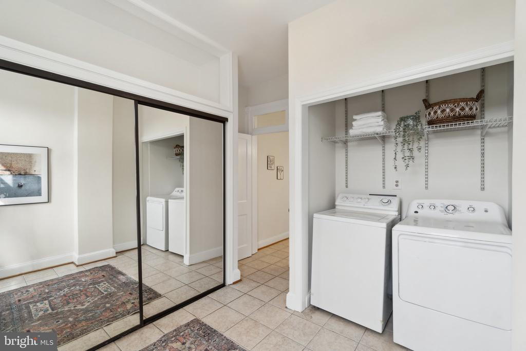 2710 P St NW