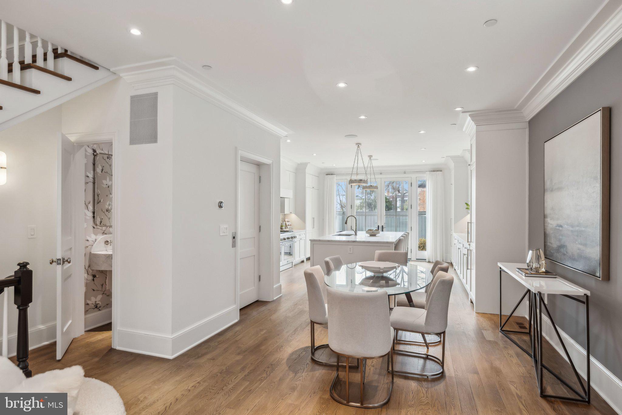 3314 1/2 Volta Pl NW