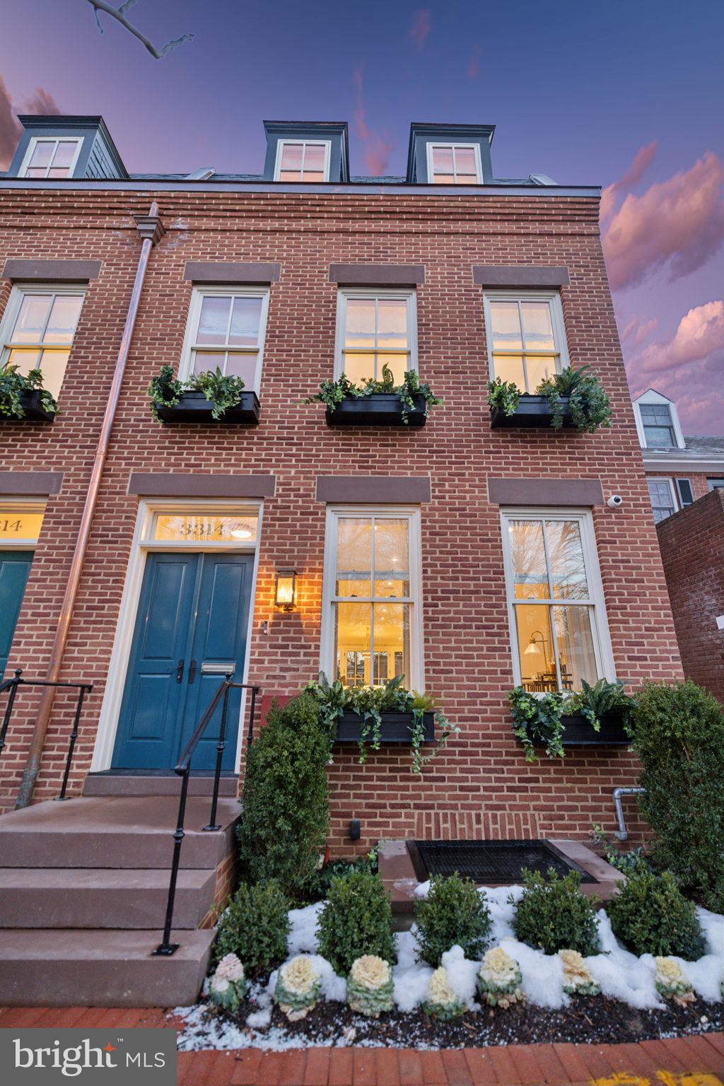 3314 1/2 Volta Pl NW