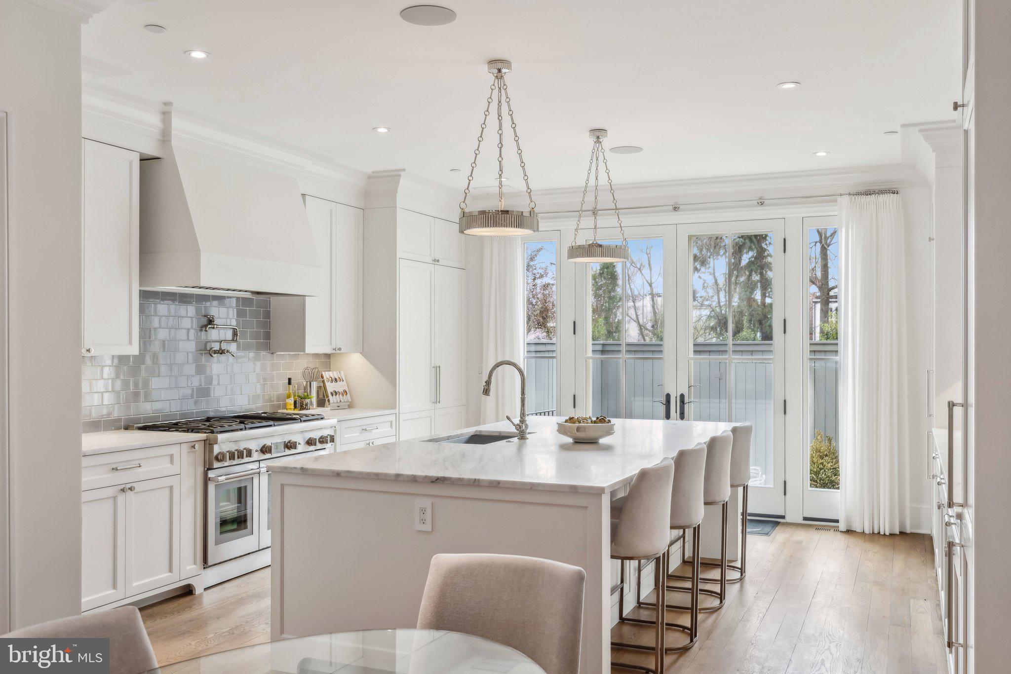 3314 1/2 Volta Pl NW