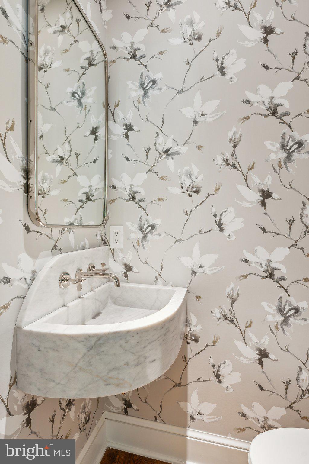 3314 1/2 Volta Pl NW