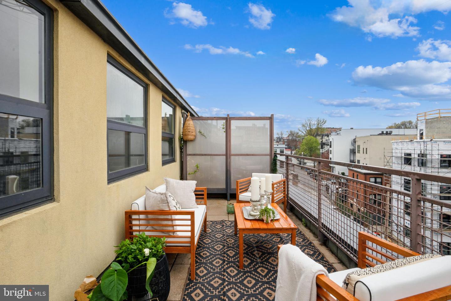 2301 Champlain St NW #412