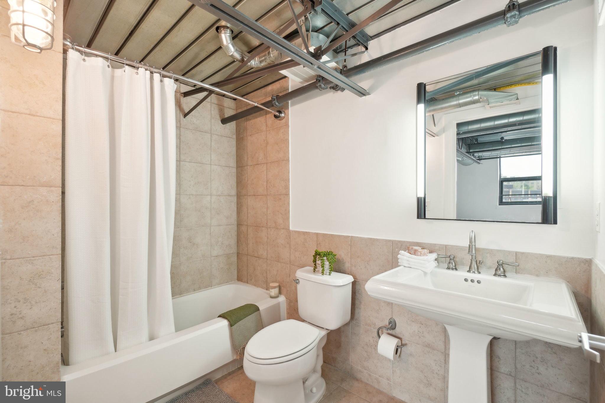 2301 Champlain St NW #412