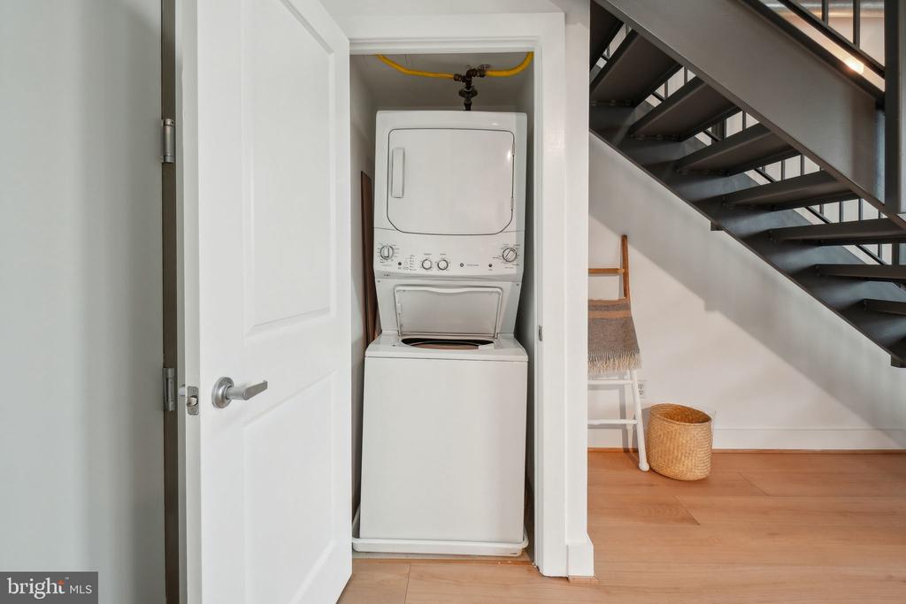 2301 Champlain St NW #412