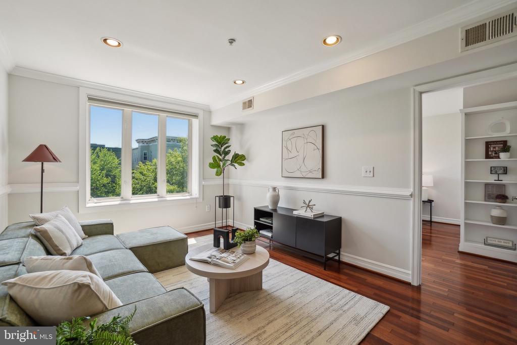 1321 Euclid St NW #301