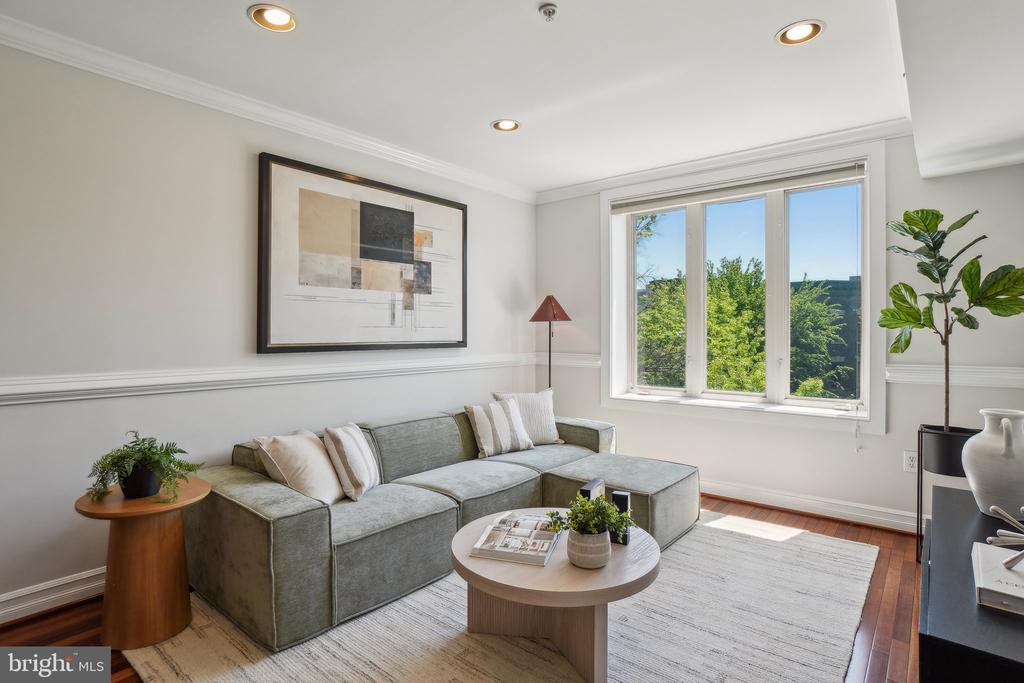 1321 Euclid St NW #301