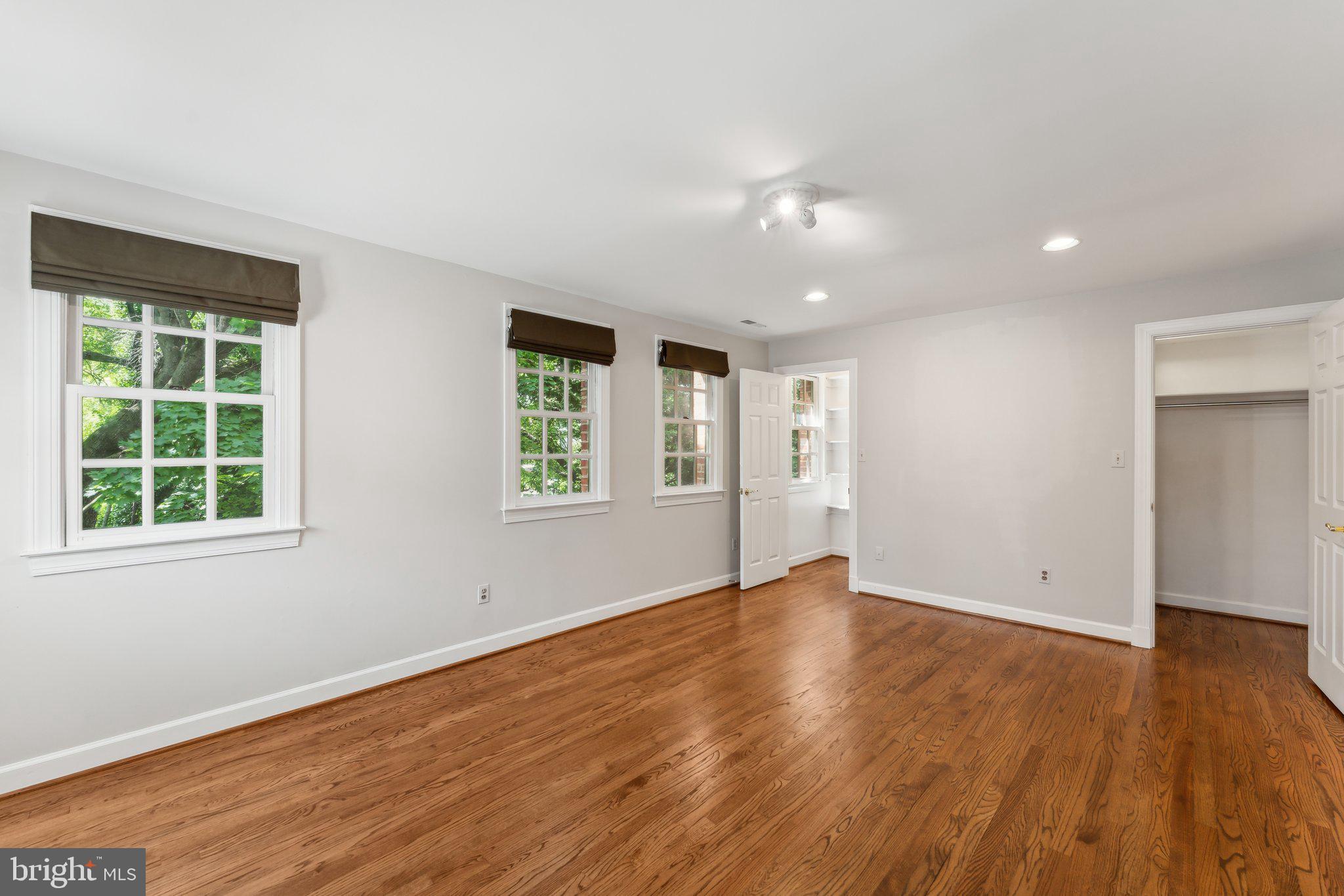 3240 Reservoir Rd NW