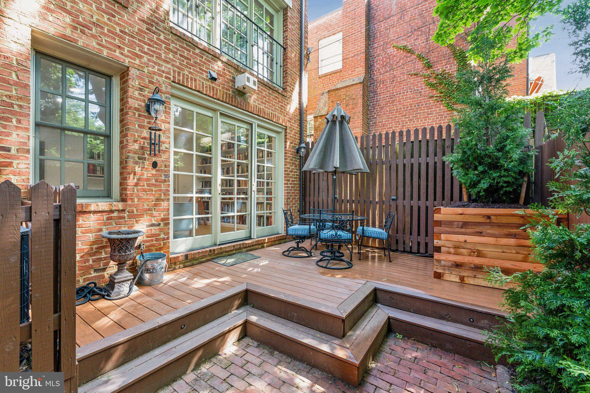 3240 Reservoir Rd NW