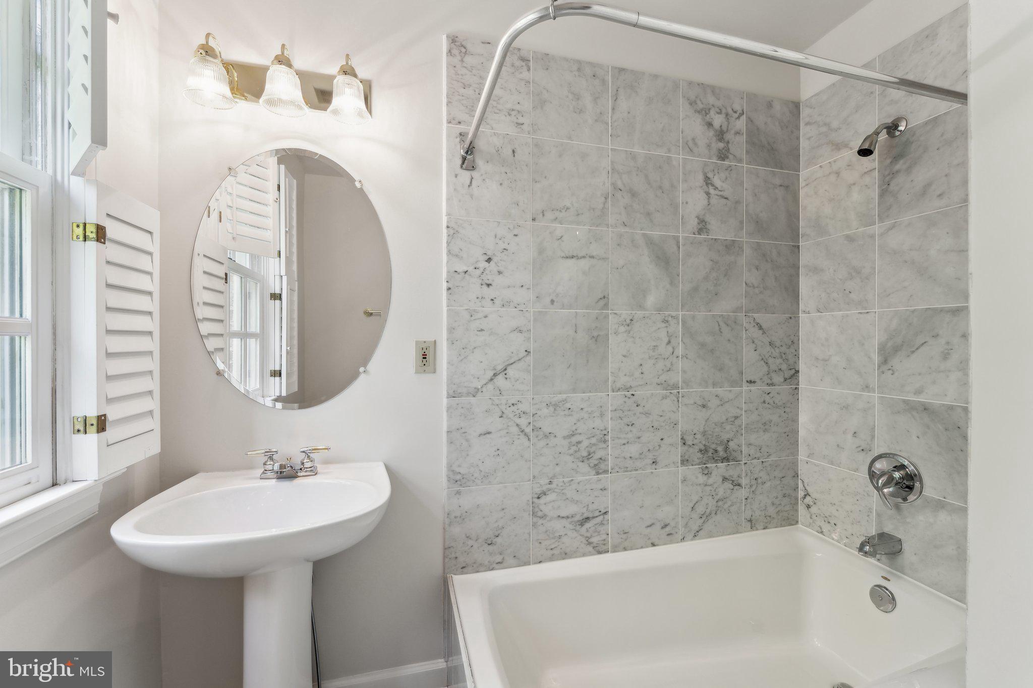 3240 Reservoir Rd NW