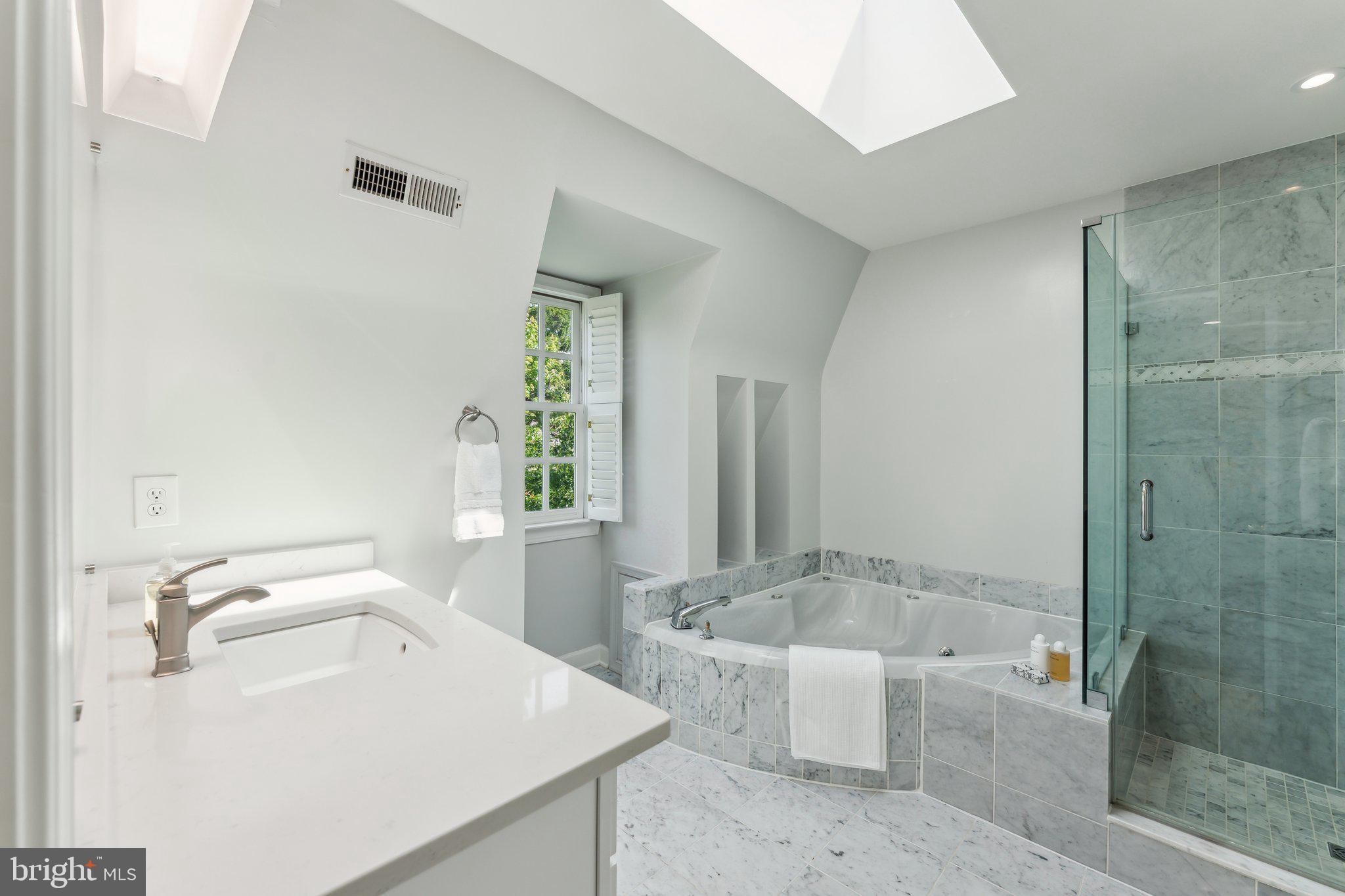 3240 Reservoir Rd NW