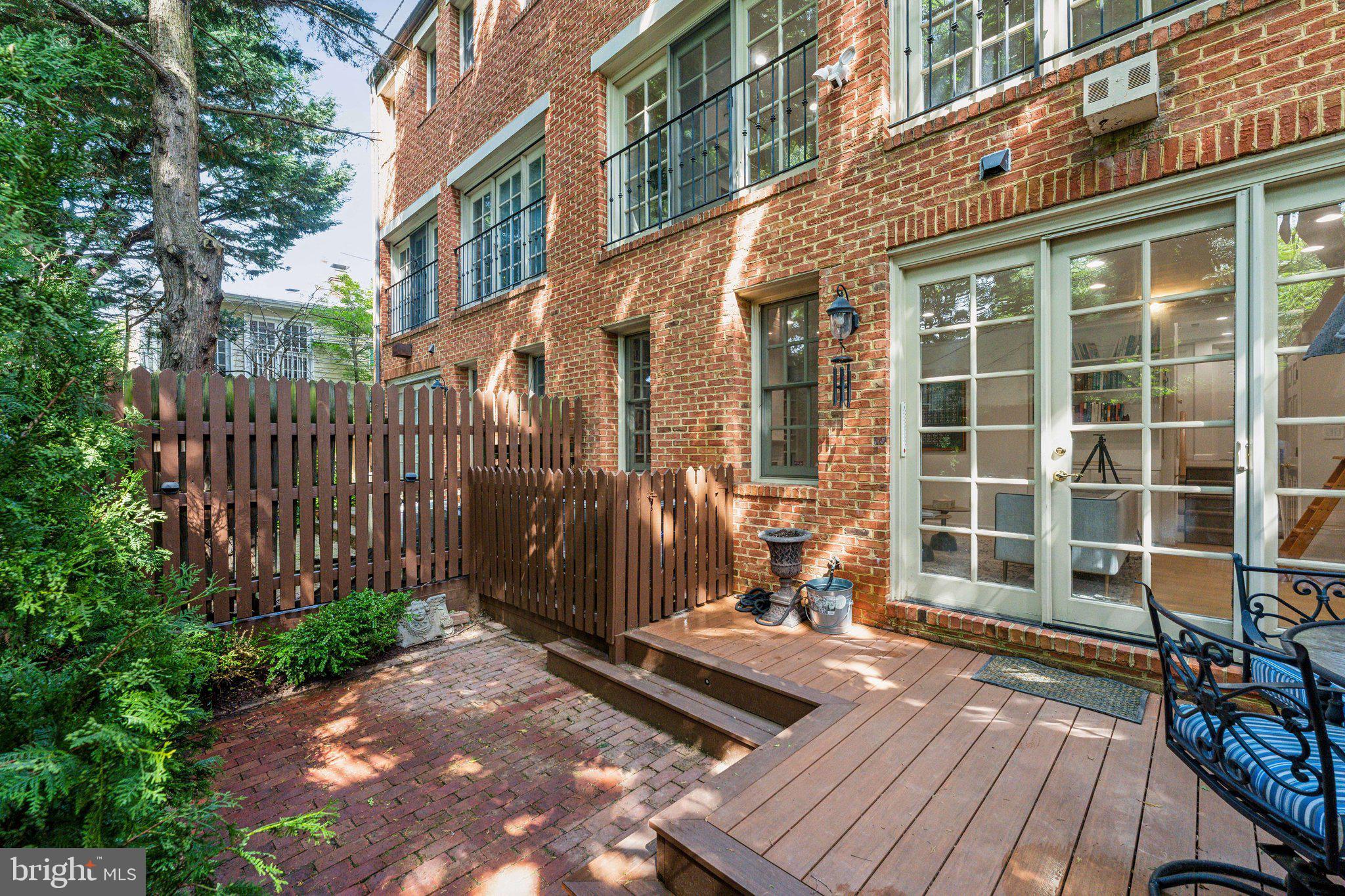 3240 Reservoir Rd NW