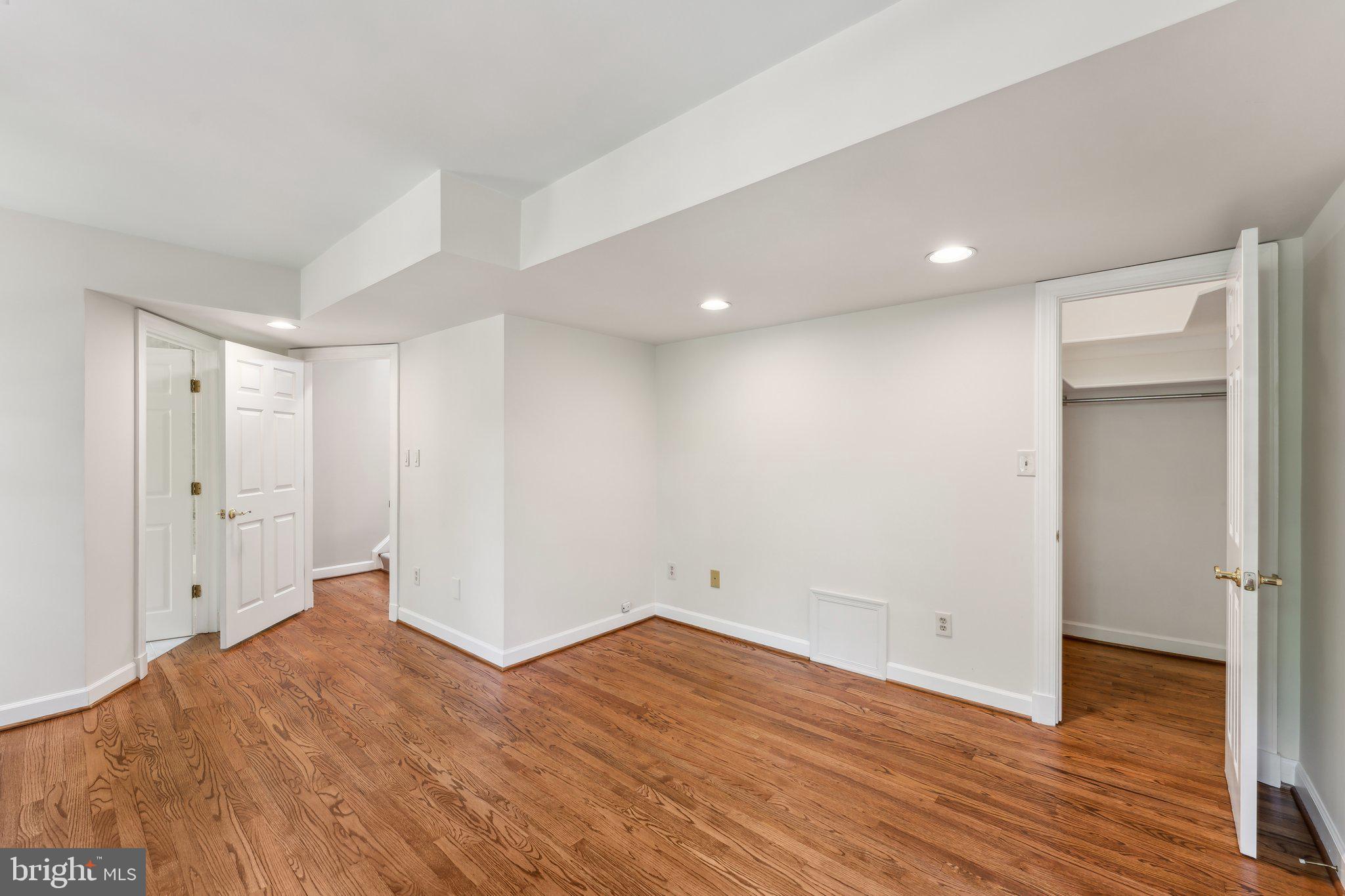 3240 Reservoir Rd NW