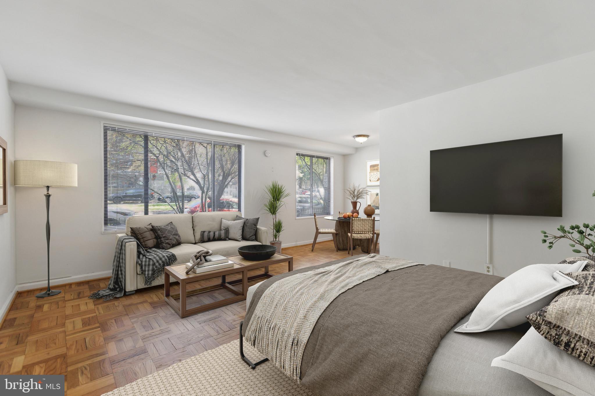 5112 MacArthur Blvd NW #104