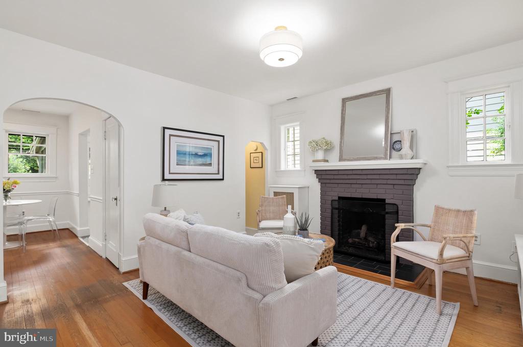 4436 49th St NW