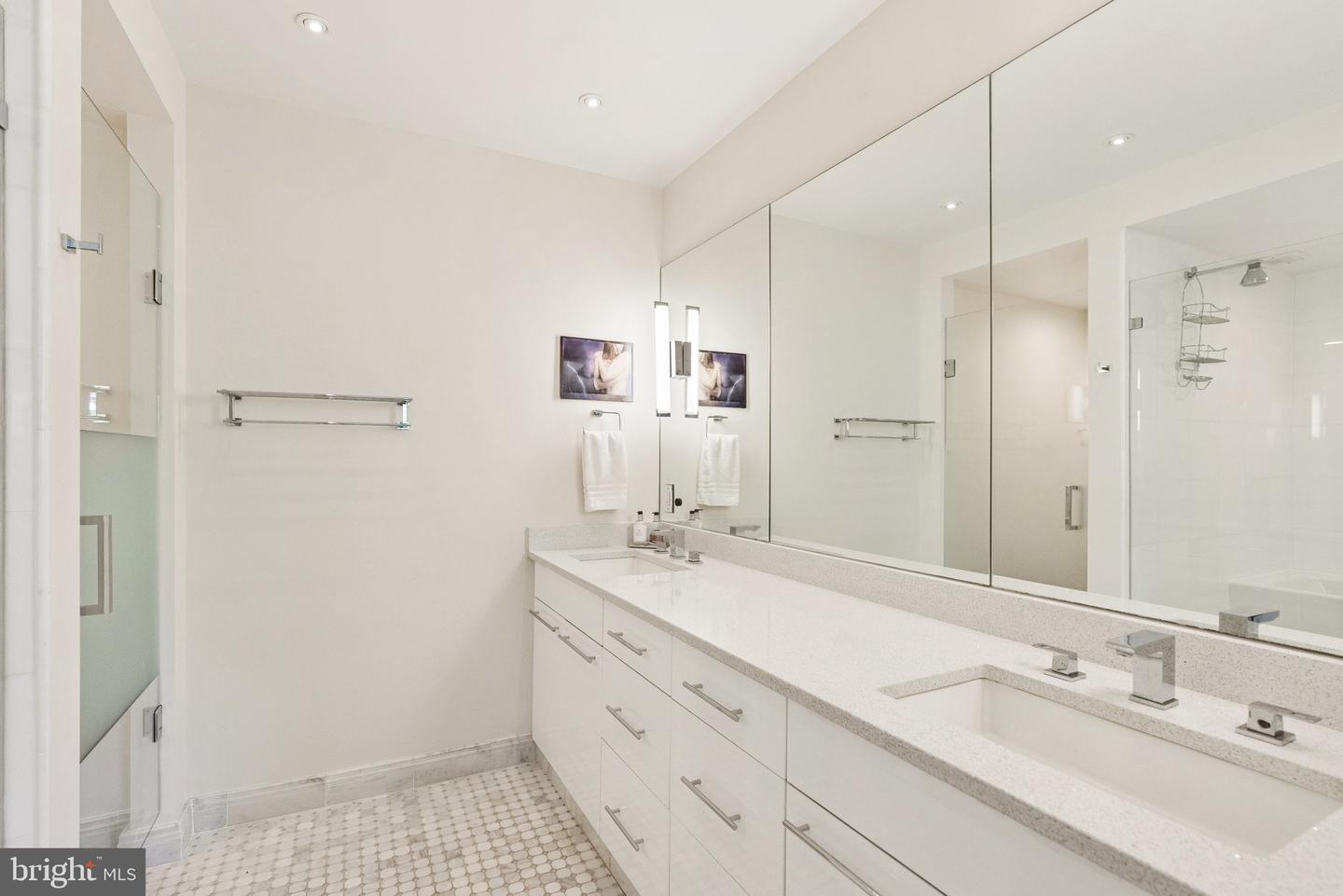 3251 Prospect St NW #402