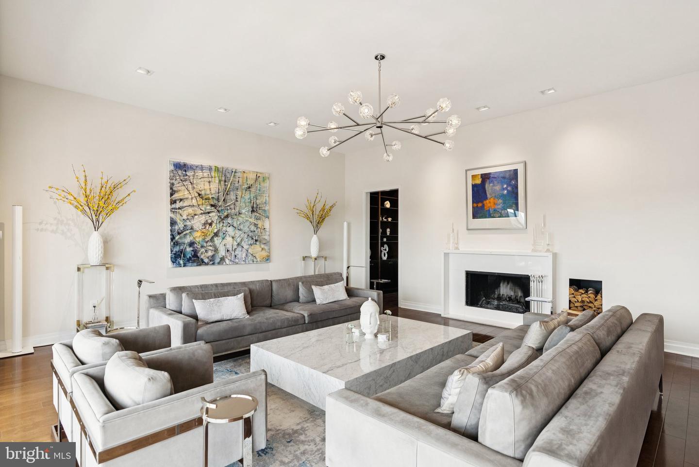 3251 Prospect St NW #402