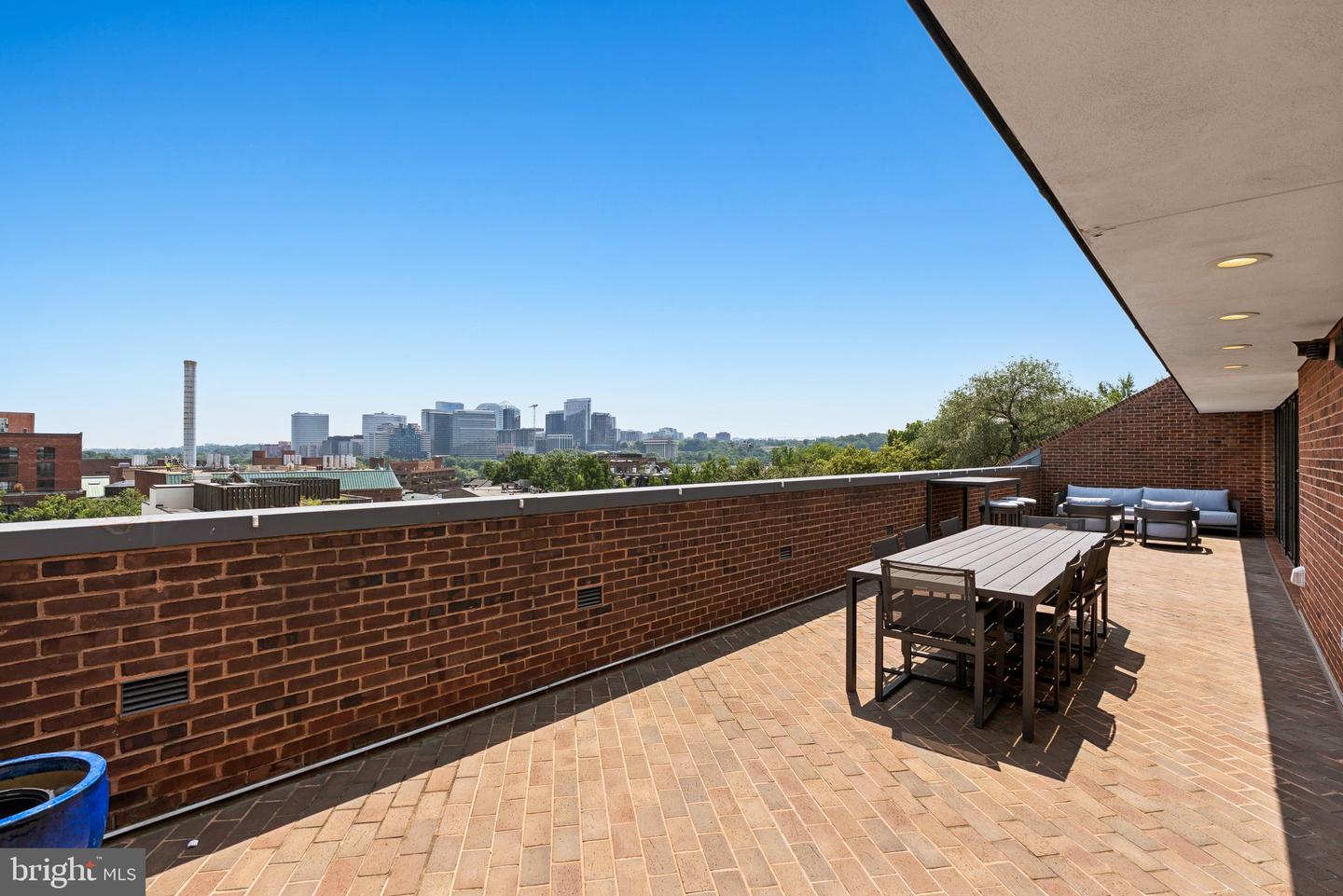 3251 Prospect St NW #402