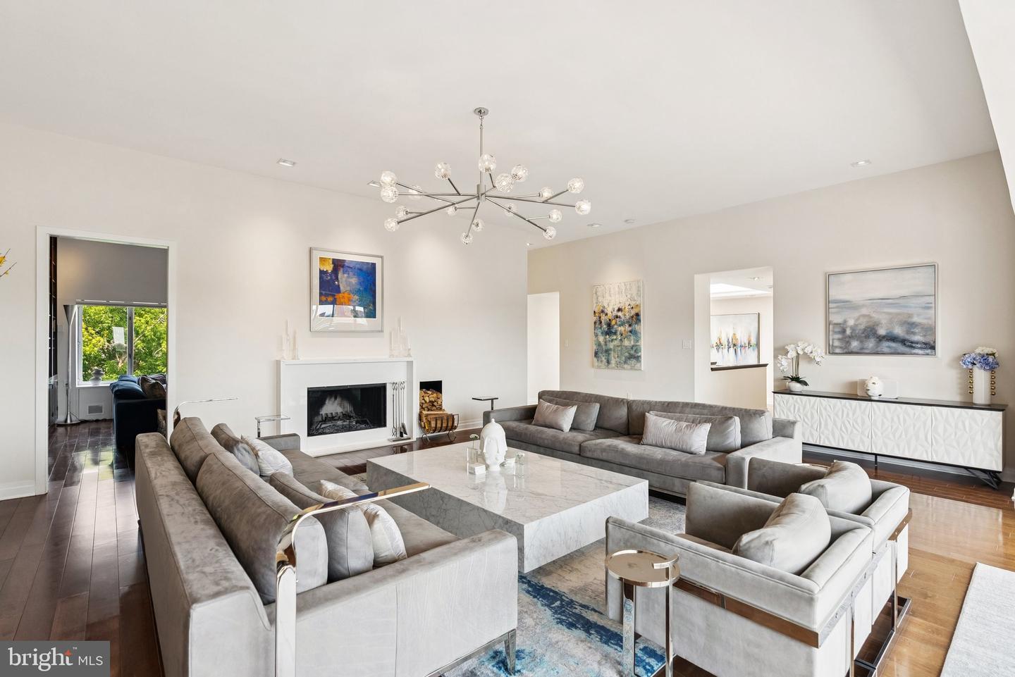 3251 Prospect St NW #402