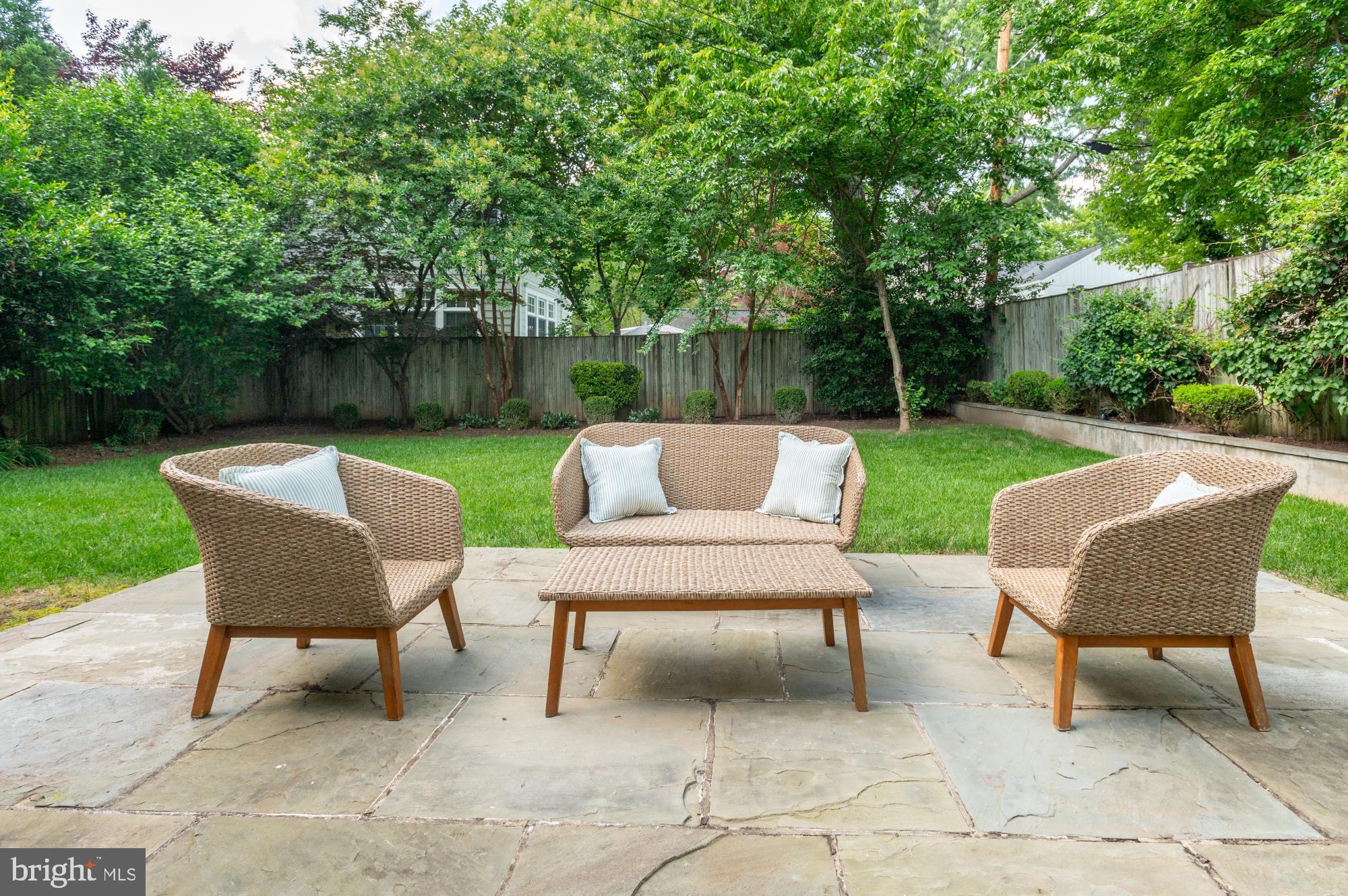 4731 Butterworth Pl NW