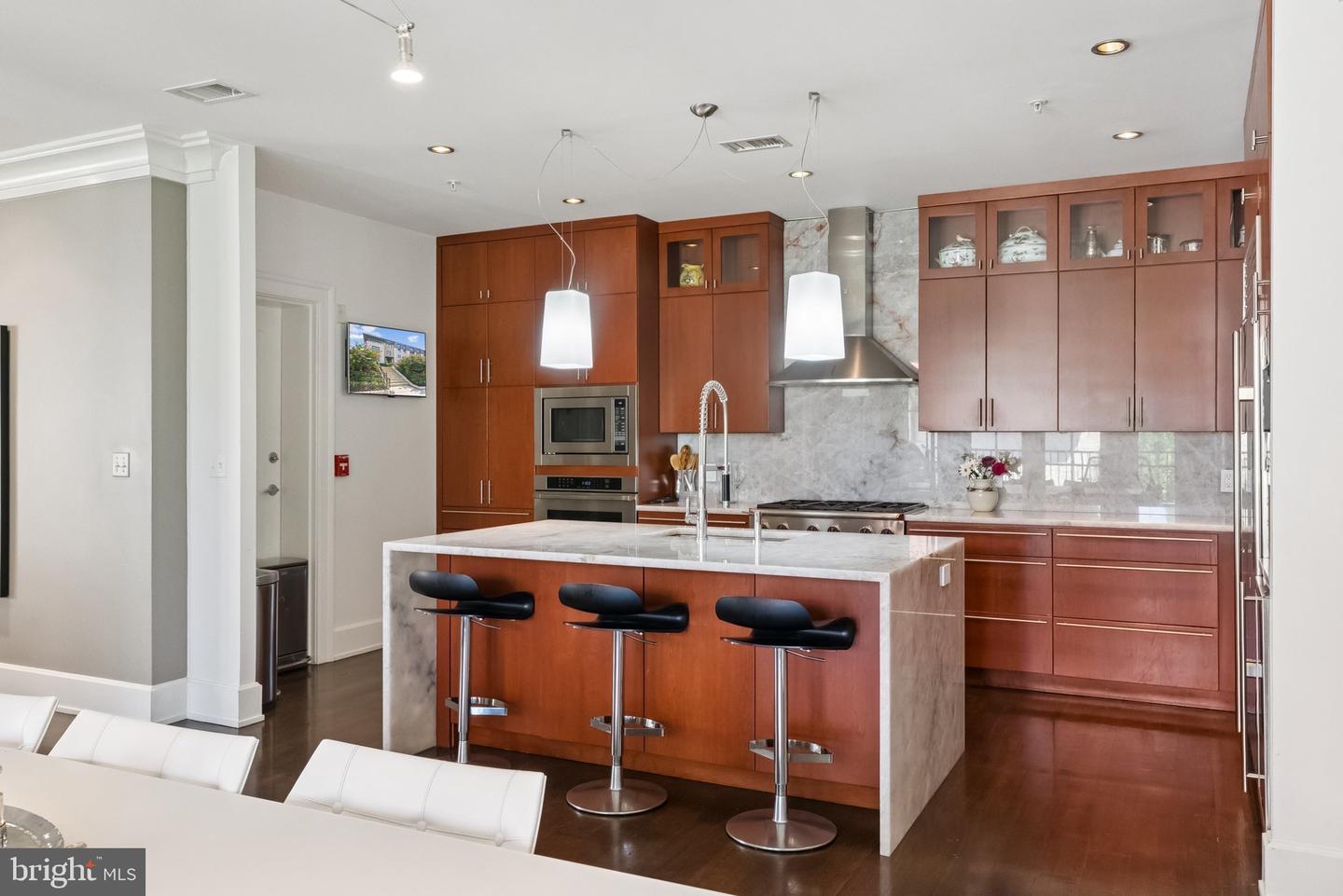 2120 Wyoming Ave NW #2