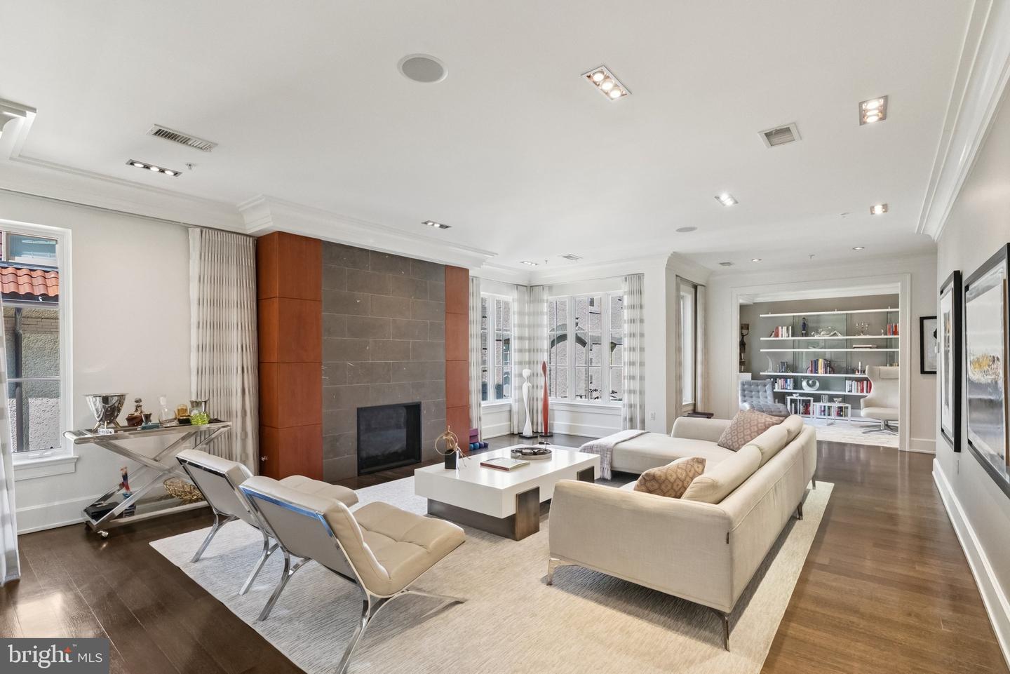 2120 Wyoming Ave NW #2