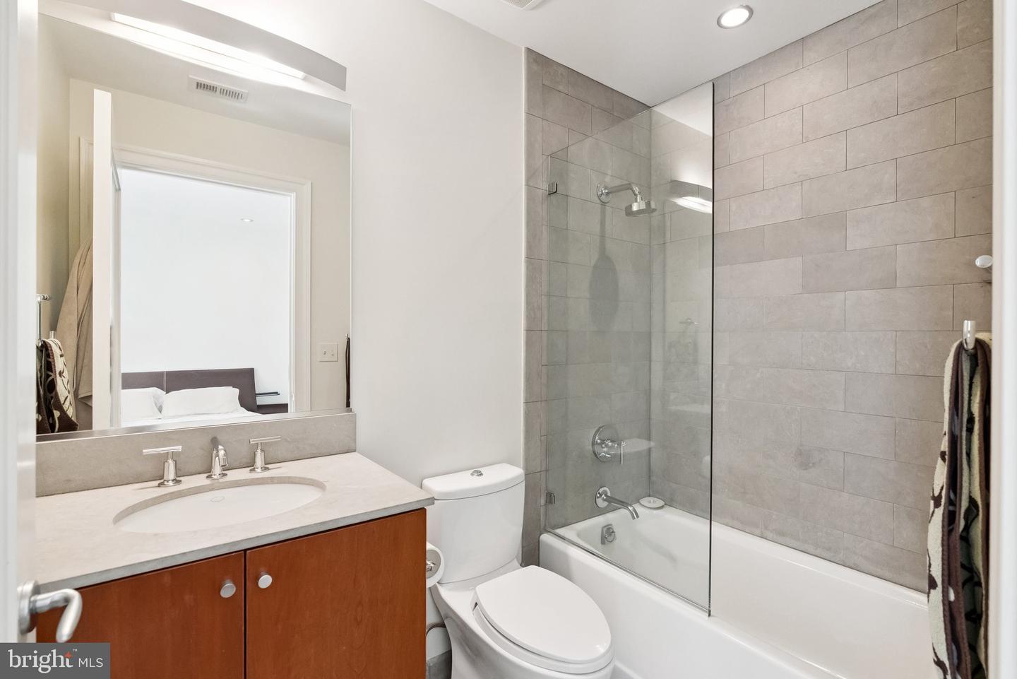 2120 Wyoming Ave NW #2