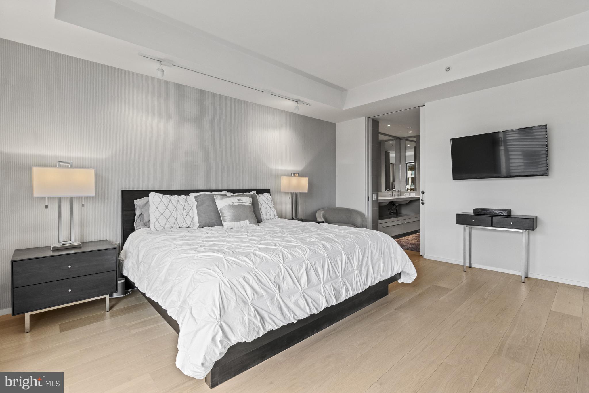 925 H STREET NW 1006
