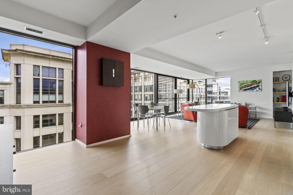 925 H STREET NW 1006