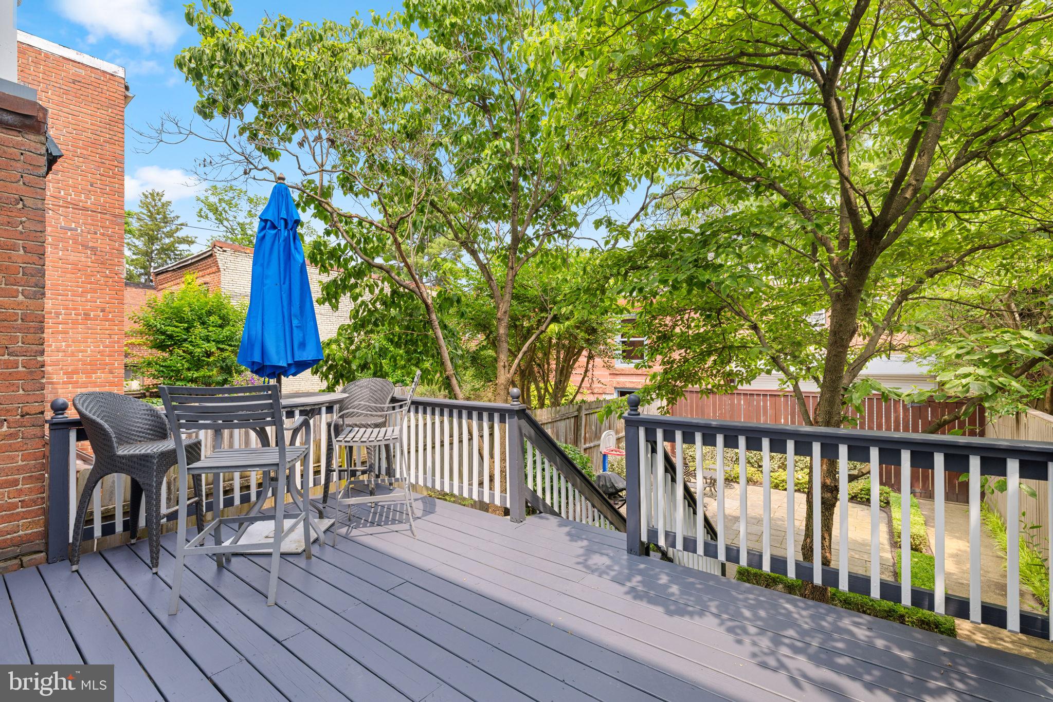 224 9TH STREET SE