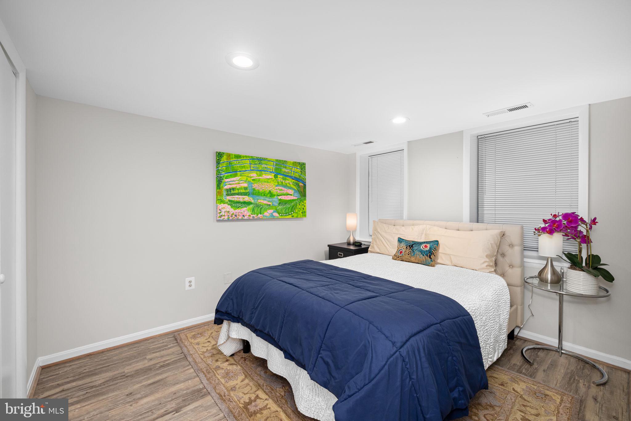 224 9TH STREET SE