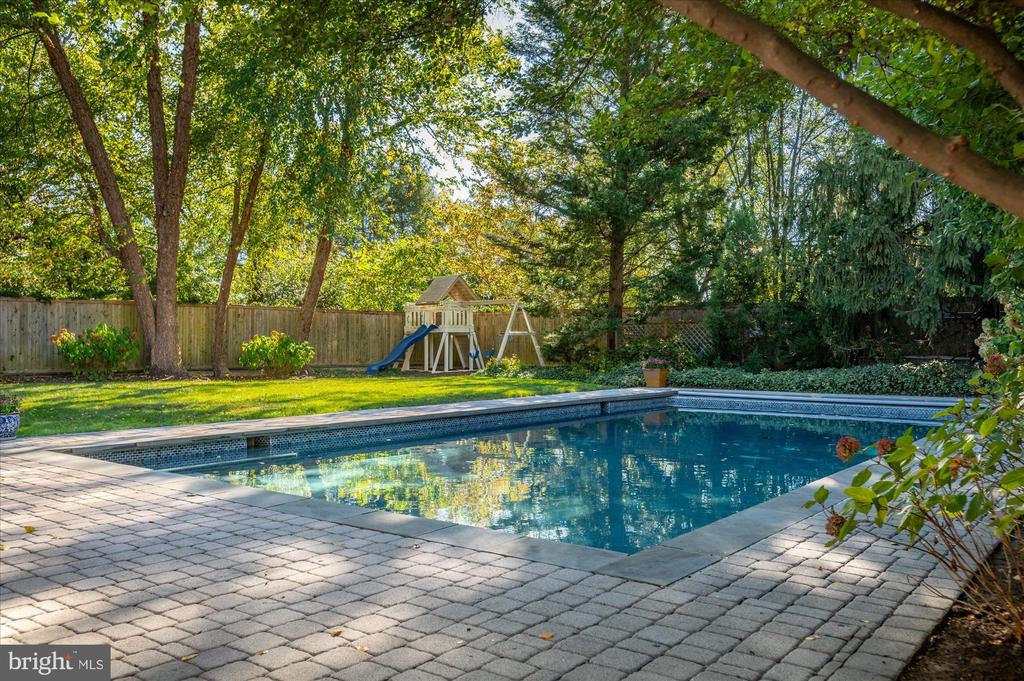 2950 CHAIN BRIDGE ROAD NW