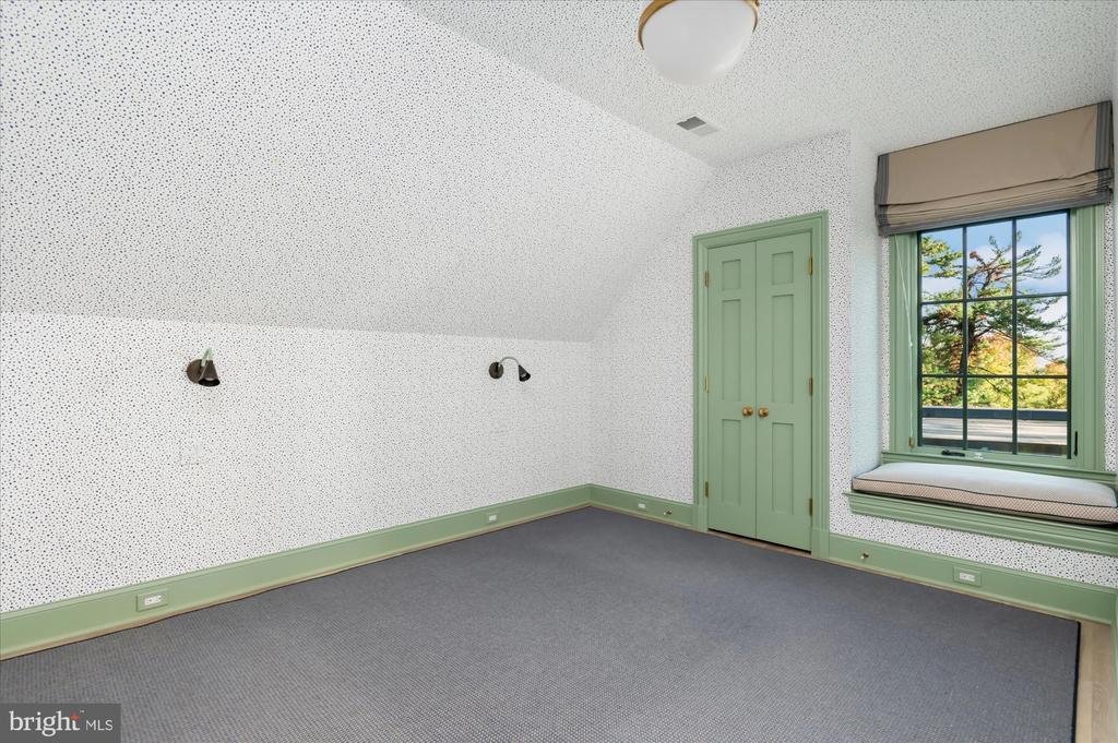 2950 CHAIN BRIDGE ROAD NW