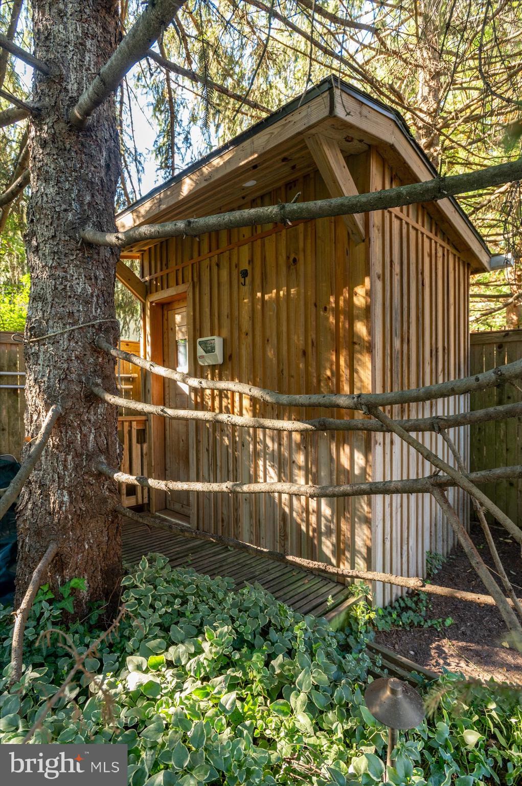 2950 CHAIN BRIDGE ROAD NW