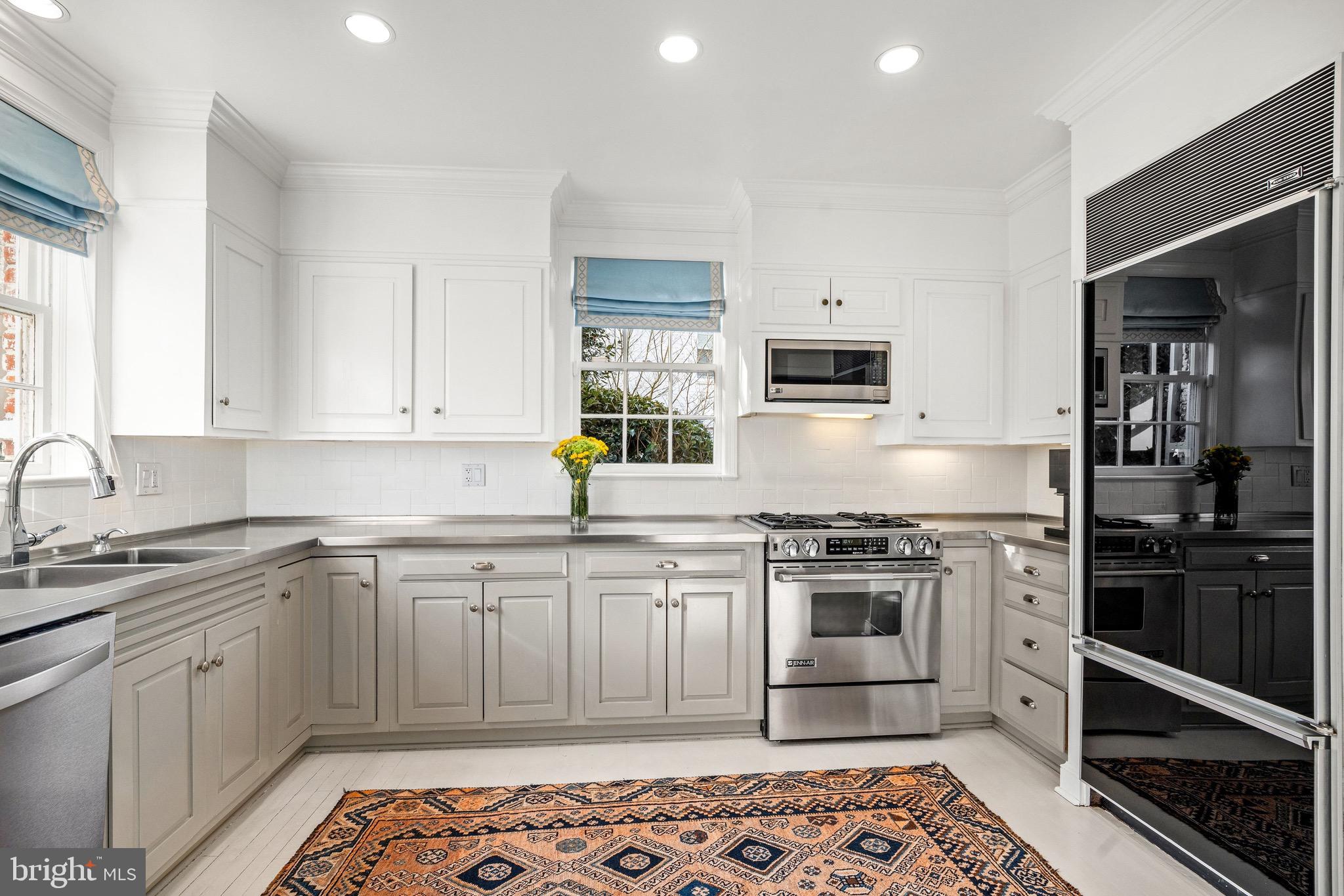 5047 GLENBROOK TERRACE NW