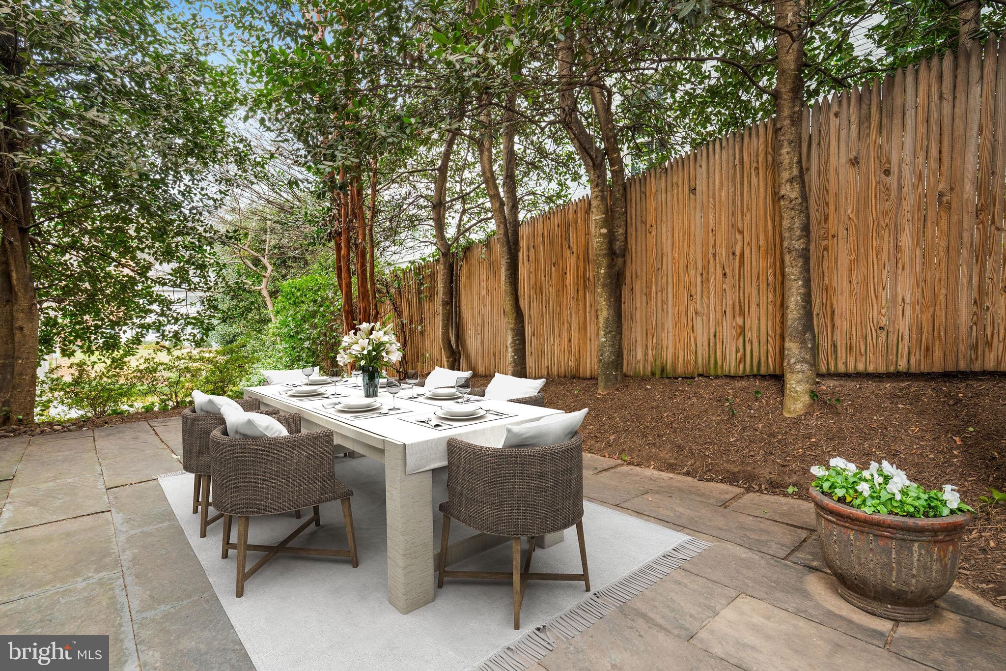 5047 GLENBROOK TERRACE NW