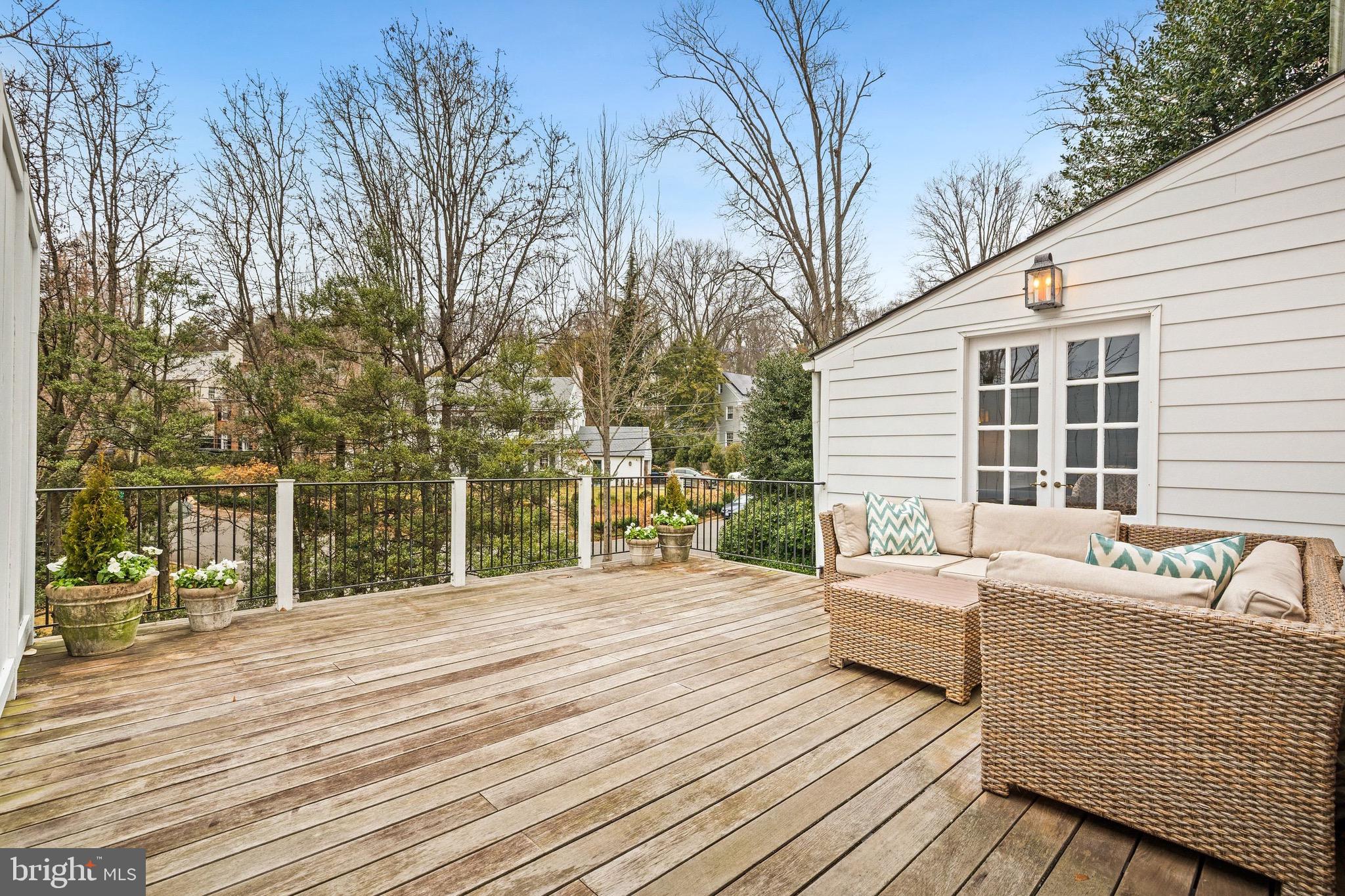 5047 GLENBROOK TERRACE NW